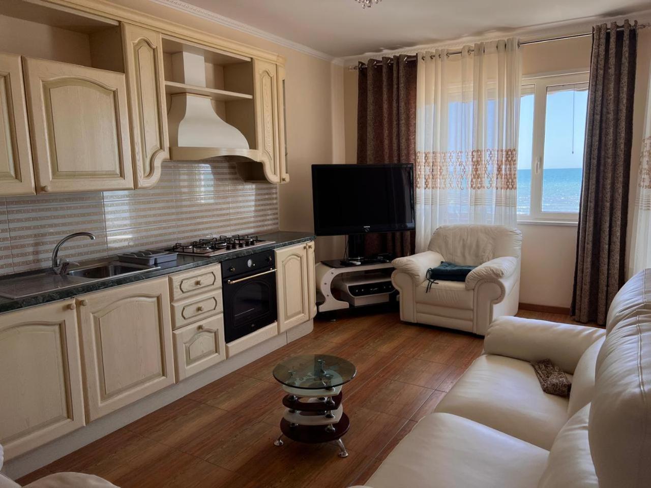 Sea View-Apartment On The Beach - Durrs2 Durrës Buitenkant foto