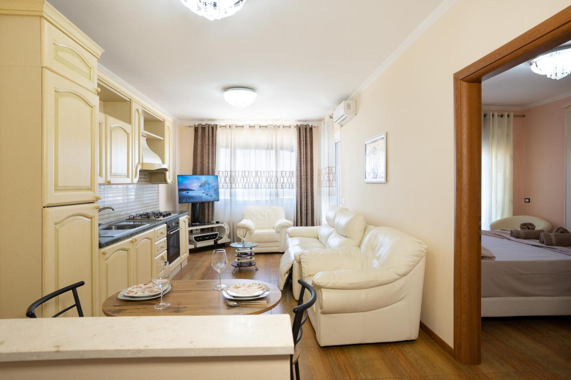 Sea View-Apartment On The Beach - Durrs2 Durrës Buitenkant foto