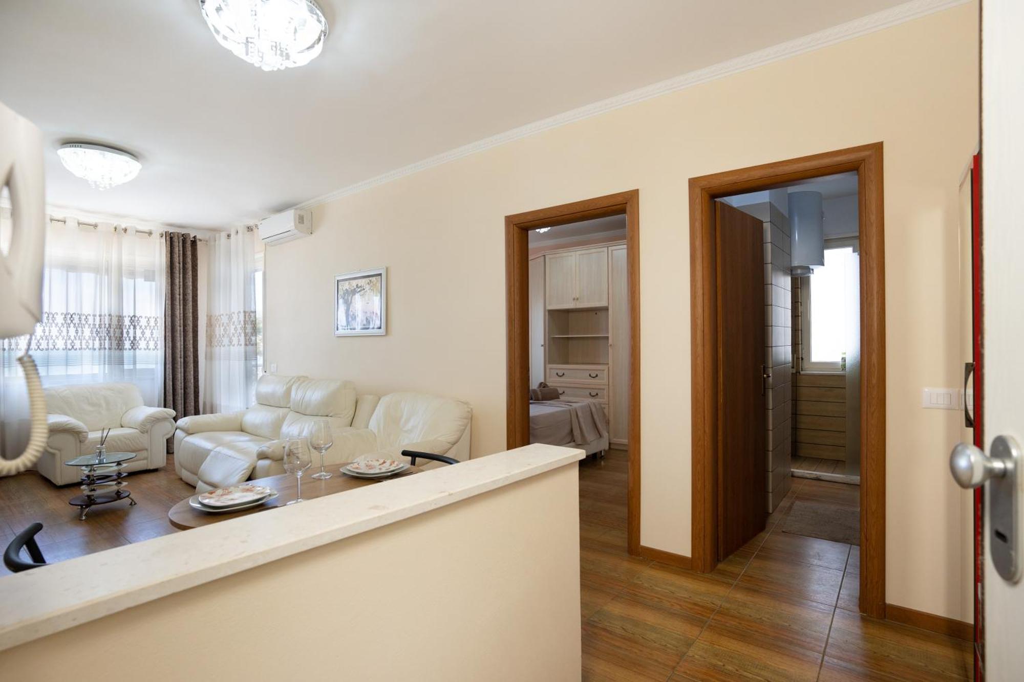 Sea View-Apartment On The Beach - Durrs2 Durrës Buitenkant foto